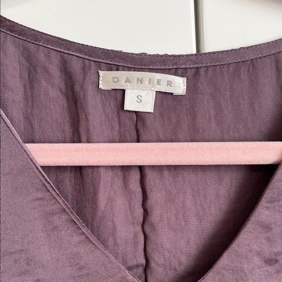 Danier NWOT Deep Purple Women's PAYNE Blouse, Size S - Picture 2 of 8